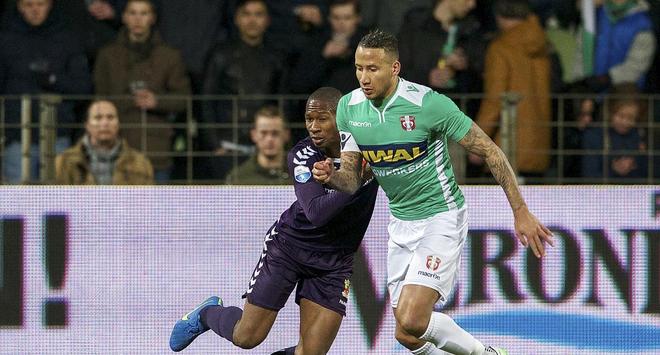 为球队争夺 为球队争夺