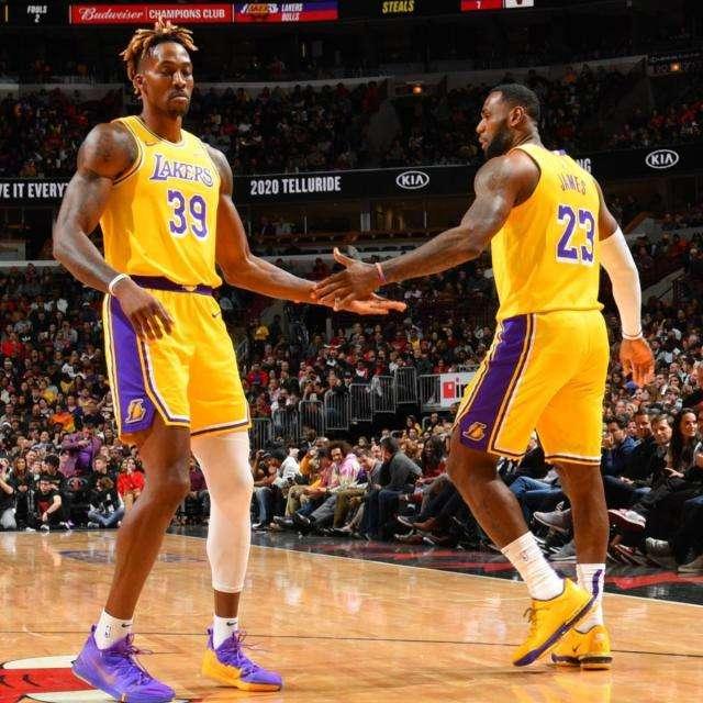 照的表演 照的表演