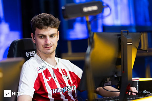 资源曲线平 资源曲线平